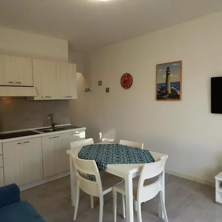 Terrace And Comfort By The Sea דירה קאסטלסארדו