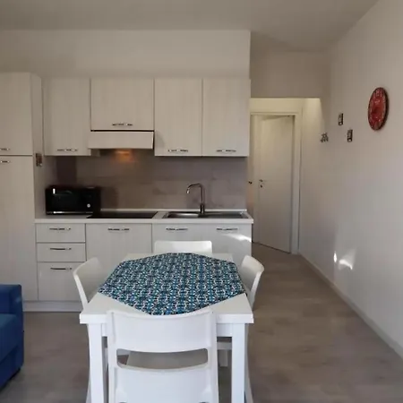 Terrace And Comfort By The Sea Appartamento