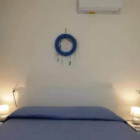 Terrace And Comfort By The Sea Appartamento